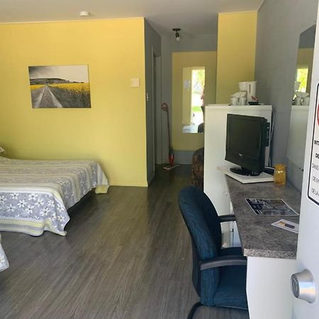 Motel Valois Yl Inc Acton Vale ภายนอก รูปภาพ