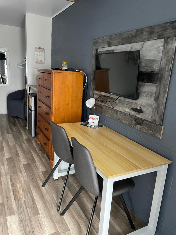 Motel Valois Yl Inc Acton Vale ภายนอก รูปภาพ