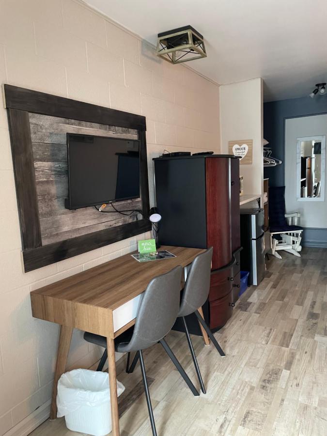 Motel Valois Yl Inc Acton Vale ภายนอก รูปภาพ